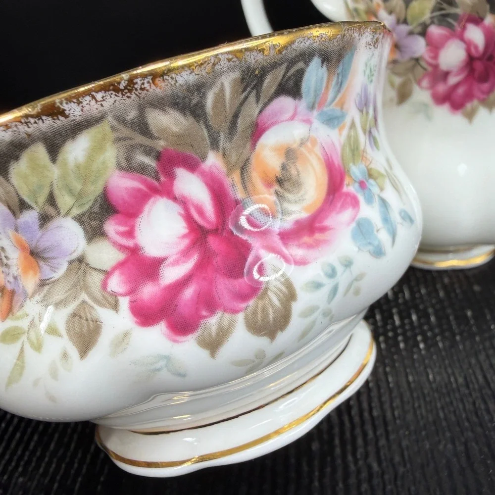 Royal Albert Autumn Roses Creamer &‎ Sugar Bowl Set Bone China Gold Trim England